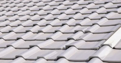 Ile kosztuje pokrycie dachowe? Cennik materiałów 2026